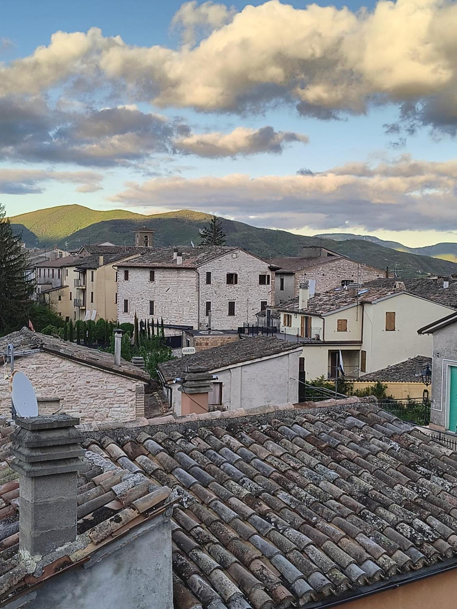 Degli Alessandri house Sassoferrato Esterno foto