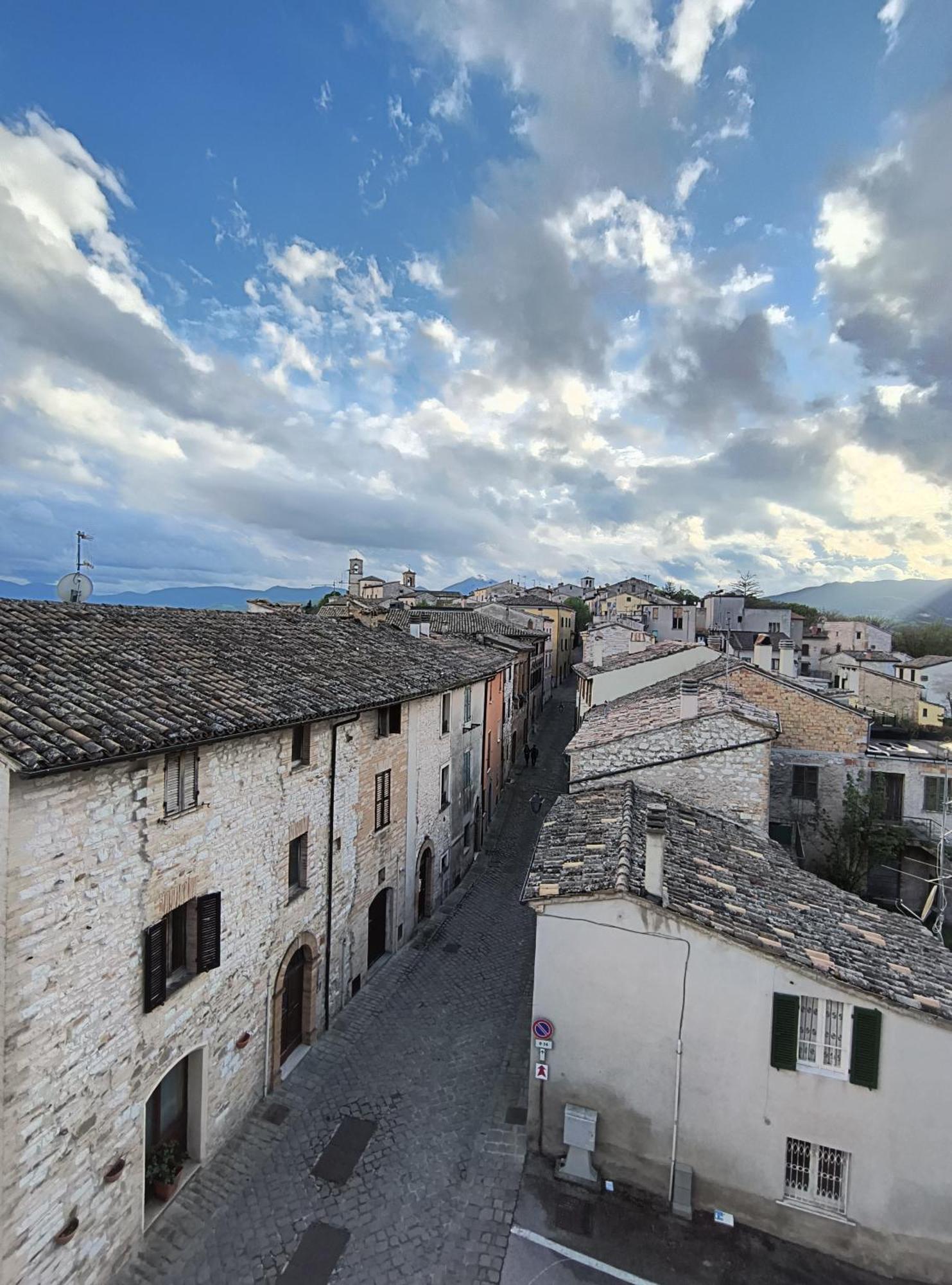 Degli Alessandri house Sassoferrato Esterno foto